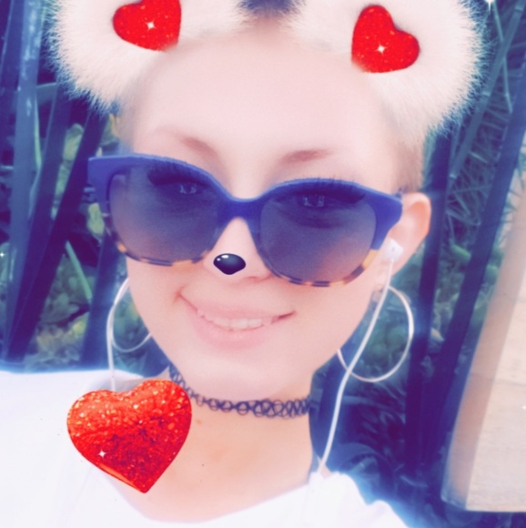 Meet your Posher, Fendi - Picture 6 of 8